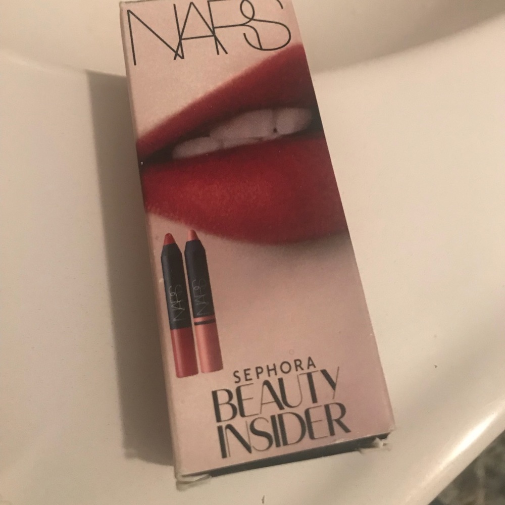 Nars red lip pencil lip color